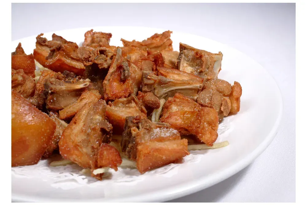 Cochifrito lechal segoviano en plato